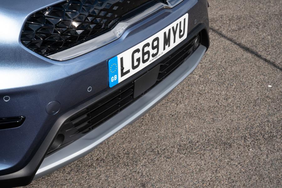 Детали экстерьера Kia Niro Plug-In Hybrid (DE) 2019 года  (UK) (фото 40 из 40)